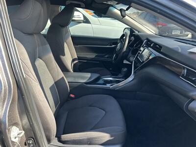 2020 Toyota Camry LE   - Photo 16 - Riverside, CA 92508