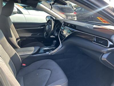 2020 Toyota Camry LE   - Photo 15 - Riverside, CA 92508