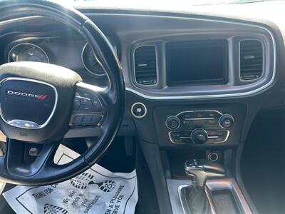 2019 Dodge Charger SXT   - Photo 11 - Riverside, CA 92508