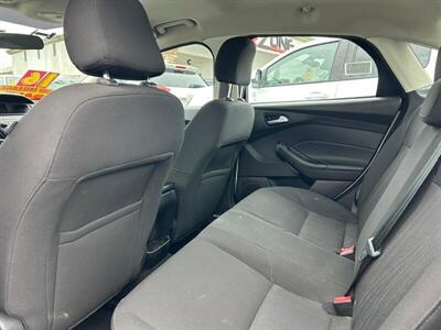 2016 Ford Focus SE   - Photo 37 - Riverside, CA 92508
