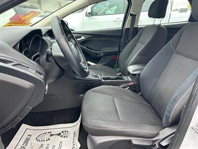 2016 Ford Focus SE   - Photo 20 - Riverside, CA 92508