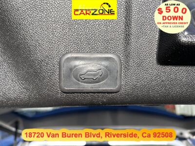 2009 GMC Acadia SLT-2   - Photo 11 - Riverside, CA 92508