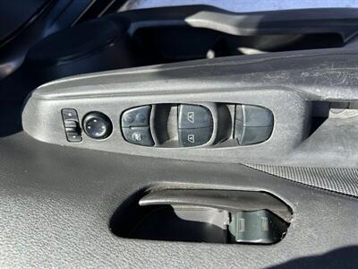2020 Nissan Kicks S   - Photo 58 - Riverside, CA 92508