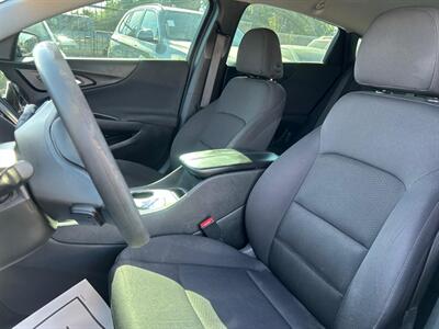 2021 Chevrolet Malibu LT   - Photo 6 - Riverside, CA 92508