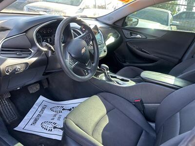 2021 Chevrolet Malibu LT   - Photo 17 - Riverside, CA 92508