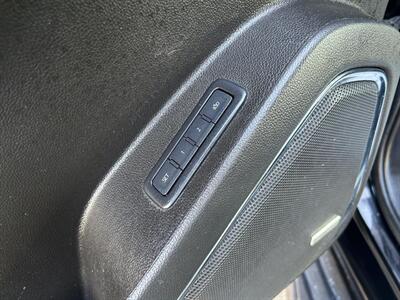 2020 Chevrolet Suburban LT   - Photo 16 - Riverside, CA 92508