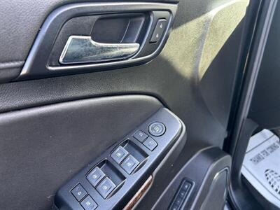 2020 Chevrolet Suburban LT   - Photo 80 - Riverside, CA 92508