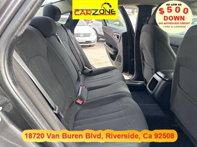 2016 Chrysler 200 Limited   - Photo 27 - Riverside, CA 92508