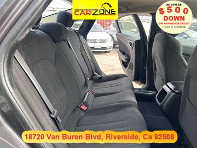 2016 Chrysler 200 Limited   - Photo 26 - Riverside, CA 92508