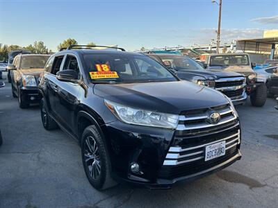 2018 Toyota Highlander LE Plus   - Photo 5 - Riverside, CA 92508