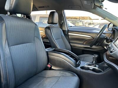 2018 Toyota Highlander LE Plus   - Photo 54 - Riverside, CA 92508
