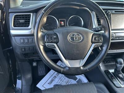 2018 Toyota Highlander LE Plus   - Photo 43 - Riverside, CA 92508