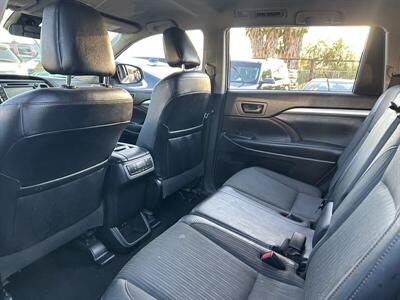2018 Toyota Highlander LE Plus   - Photo 46 - Riverside, CA 92508