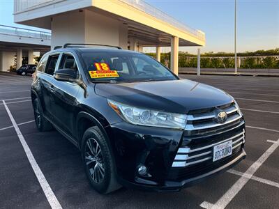 2018 Toyota Highlander LE Plus   - Photo 1 - Riverside, CA 92508