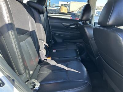 2020 Nissan Rogue SL   - Photo 35 - Riverside, CA 92508