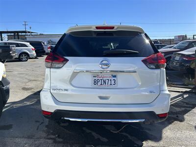 2020 Nissan Rogue SL   - Photo 11 - Riverside, CA 92508
