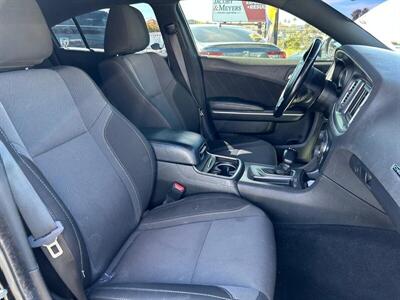 2022 Dodge Charger SXT   - Photo 40 - Riverside, CA 92508