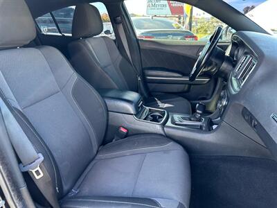 2022 Dodge Charger SXT   - Photo 20 - Riverside, CA 92508