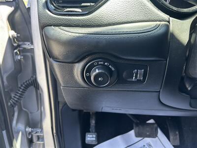 2021 Dodge Durango SXT   - Photo 15 - Riverside, CA 92508