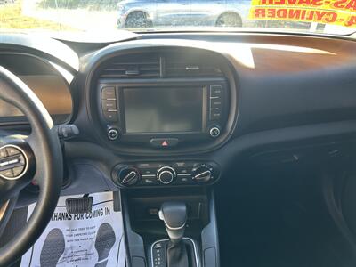 2023 Kia Soul LX   - Photo 14 - Riverside, CA 92508