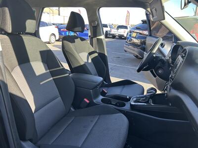 2023 Kia Soul LX   - Photo 19 - Riverside, CA 92508