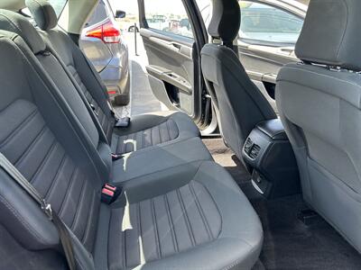 2020 Ford Fusion Hybrid SE   - Photo 23 - Riverside, CA 92508