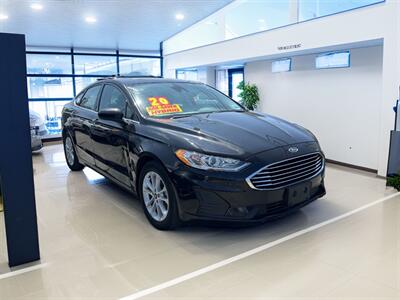 2020 Ford Fusion Hybrid SE   - Photo 1 - Riverside, CA 92508