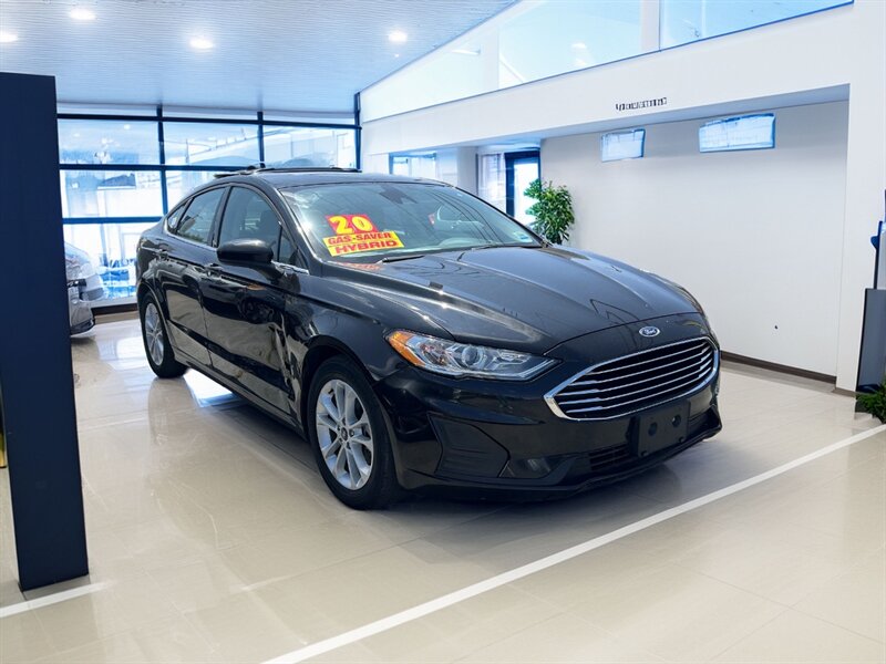 2020 Ford Fusion Hybrid SE - Photo 1 - Riverside, CA 92508