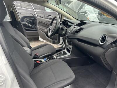 2018 Ford Fiesta SE   - Photo 31 - Riverside, CA 92508