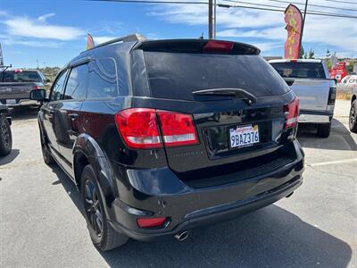 2017 Dodge Journey SXT   - Photo 10 - Riverside, CA 92508