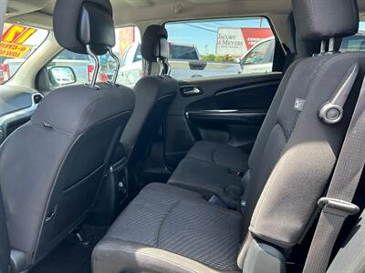 2017 Dodge Journey SXT   - Photo 19 - Riverside, CA 92508