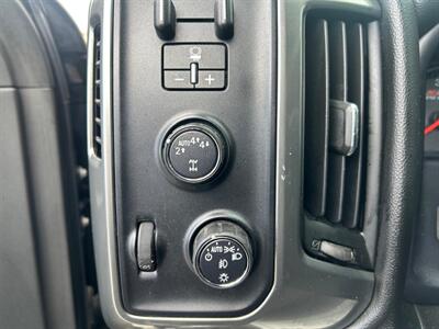2018 Chevrolet Silverado 1500 LT   - Photo 9 - Riverside, CA 92508