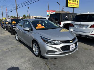 2018 Chevrolet Cruze LT Auto   - Photo 2 - Riverside, CA 92508