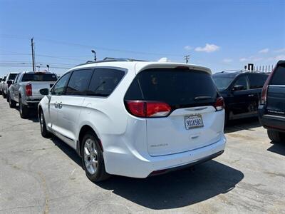 2018 Chrysler Pacifica Limited   - Photo 86 - Riverside, CA 92508
