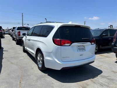 2018 Chrysler Pacifica Limited   - Photo 30 - Riverside, CA 92508