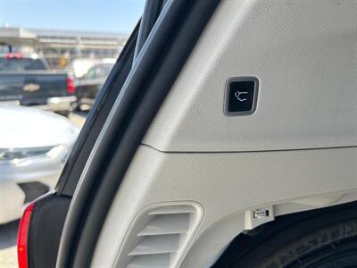 2018 Chrysler Pacifica Limited   - Photo 53 - Riverside, CA 92508