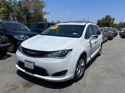 2018 Chrysler Pacifica Limited   - Photo 88 - Riverside, CA 92508