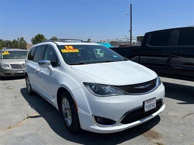 2018 Chrysler Pacifica Limited   - Photo 83 - Riverside, CA 92508