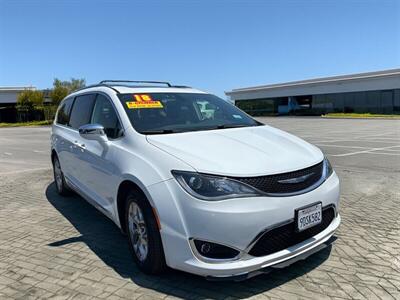 2018 Chrysler Pacifica Limited   - Photo 28 - Riverside, CA 92508
