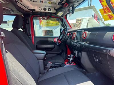 2022 Jeep Gladiator Sport   - Photo 19 - Riverside, CA 92508