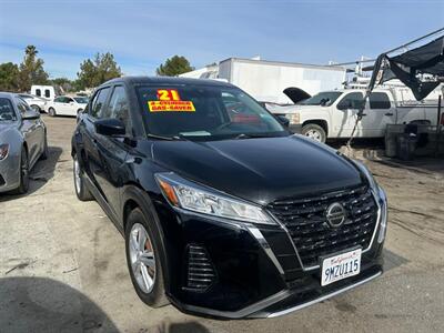 2021 Nissan Kicks S   - Photo 2 - Riverside, CA 92508
