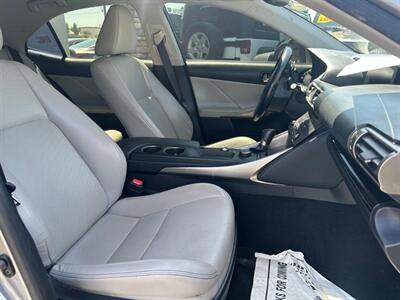 2016 Lexus IS 200t - Photo 18 - Riverside, CA 92508