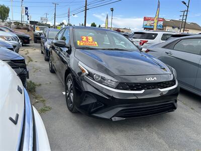 2023 Kia Forte LXS   - Photo 3 - Riverside, CA 92508