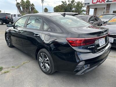 2023 Kia Forte LXS   - Photo 8 - Riverside, CA 92508