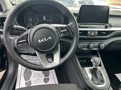 2023 Kia Forte LXS   - Photo 15 - Riverside, CA 92508