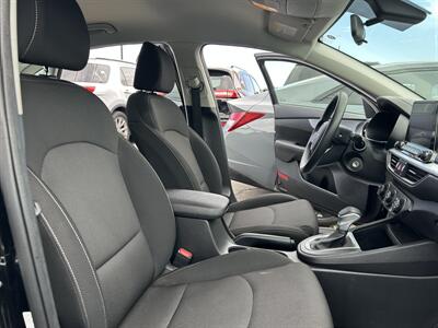 2023 Kia Forte LXS   - Photo 25 - Riverside, CA 92508