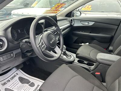 2023 Kia Forte LXS   - Photo 11 - Riverside, CA 92508