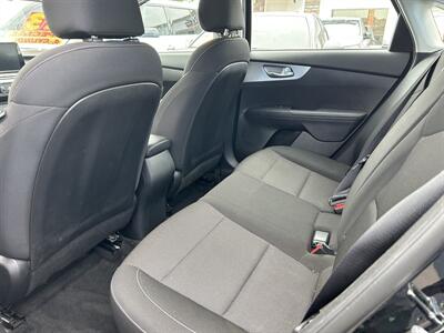 2023 Kia Forte LXS   - Photo 19 - Riverside, CA 92508