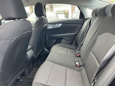 2023 Kia Forte LXS   - Photo 17 - Riverside, CA 92508