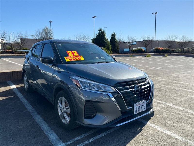 2022 Nissan Kicks S  